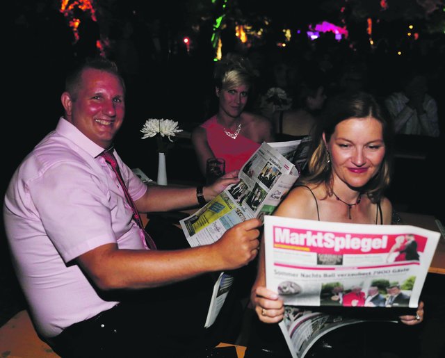 Die Mitternachtszeitung des MarktSpiegels war heiß begehrt und wurde gerne gelesen. | Foto: © bayernpress/Udo Dreier