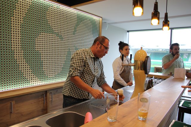 Ein Hauch von Vereinslokal und alter Fürther Gastronomie - die Grüner Stub'n. Foto: Ebersberger