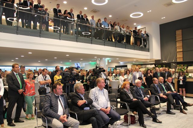 Die Gäste fühlten sich in den hellen und offenen Rämen wohl. Foto: Ebersberger