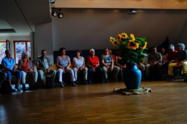 Anschließend improvisierten die Sängerinnen und Sänger unter der Leitung von Wolfgang Seel .... (Foto: privat)
