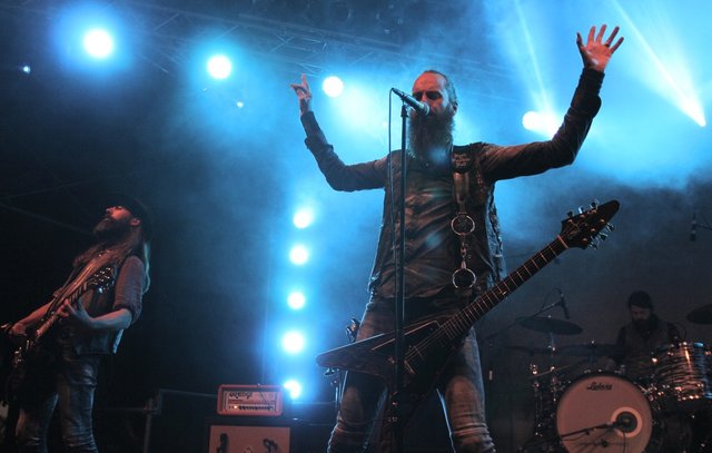 Hymnisch, düster und roh ging das Festival mit Solstafir aus Island zu Ende. | Foto: sir