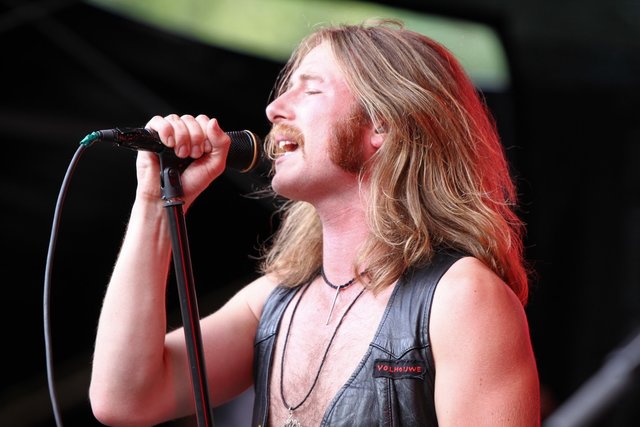 Sänger Douwe Truijens lieferte mit Death Alley eine coole Rockshow ab | Foto: sir