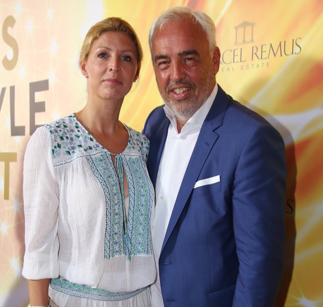 Nürnbergs legendärer früherer BMW-Chef & Opernball-Mitbegründer Hans-Reiner Schröder mit Gattin Katerina. | Foto: © Jürgen Friedrich