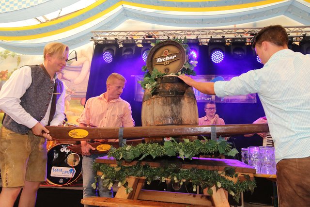 Eröffnung Herbstvolksfest Nürnberg. | Foto: Udo Dreier