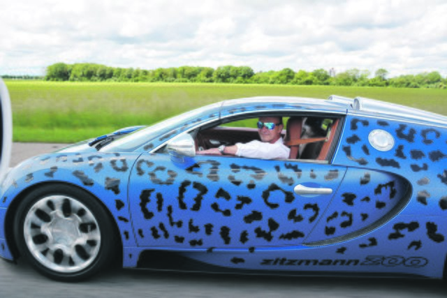 Christoph Zitzmann im 407 km/h schnellen  1001-PS-Bugatti Veyron für 2,26 Mio Euro!