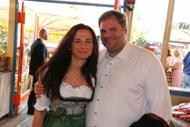 Wirtschafts- und Medienstammtisch bei Gigerlas-Lössel auf dem Nürnberger Herbstvolksfest. | Foto: Udo Dreier