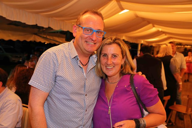 Wirtschafts- und Medienstammtisch bei Gigerlas-Lössel auf dem Nürnberger Herbstvolksfest. | Foto: Udo Dreier