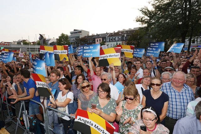 Bundestagswahlkampf 2017 / Kanzlerin Dr. Angela Merkel in Erlangen. | Foto: Kurt Fuchs