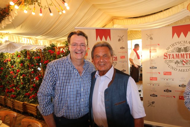 Bundestagsabgeordneter Michael Frieser (l.) mit defacto-Gründer Erich Schuster. | Foto: John R. Braun