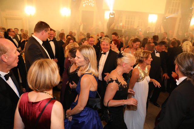 DiscoFoto: Udo Dreier - 15.09.2017 - Nürnberg - Opernball im Opernhaus - Leser der Mitternachtszeitung -  | Foto: Braun / Dreier / Friedrich / Maskow / Müller