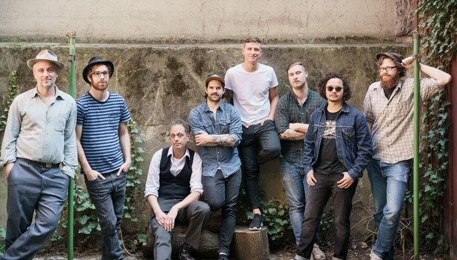 Folk's Worst Nightmare - acht Singer/Songwriter aus der Metropolregion Nürnberg laden zu einem wilden Folk-Zirkus mit Spaßgarantie | Foto: Veranstalter