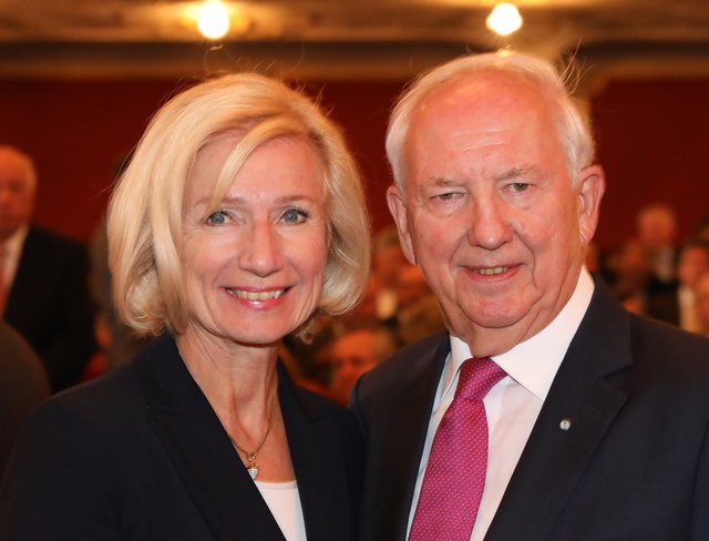 Nürnbergs Kulturreferentin Prof. Dr. Julia Lehner und der Vizepräsident des Europäischen Parlamentes a.D. Ingo Friedrich. | Foto: Udo Dreier
