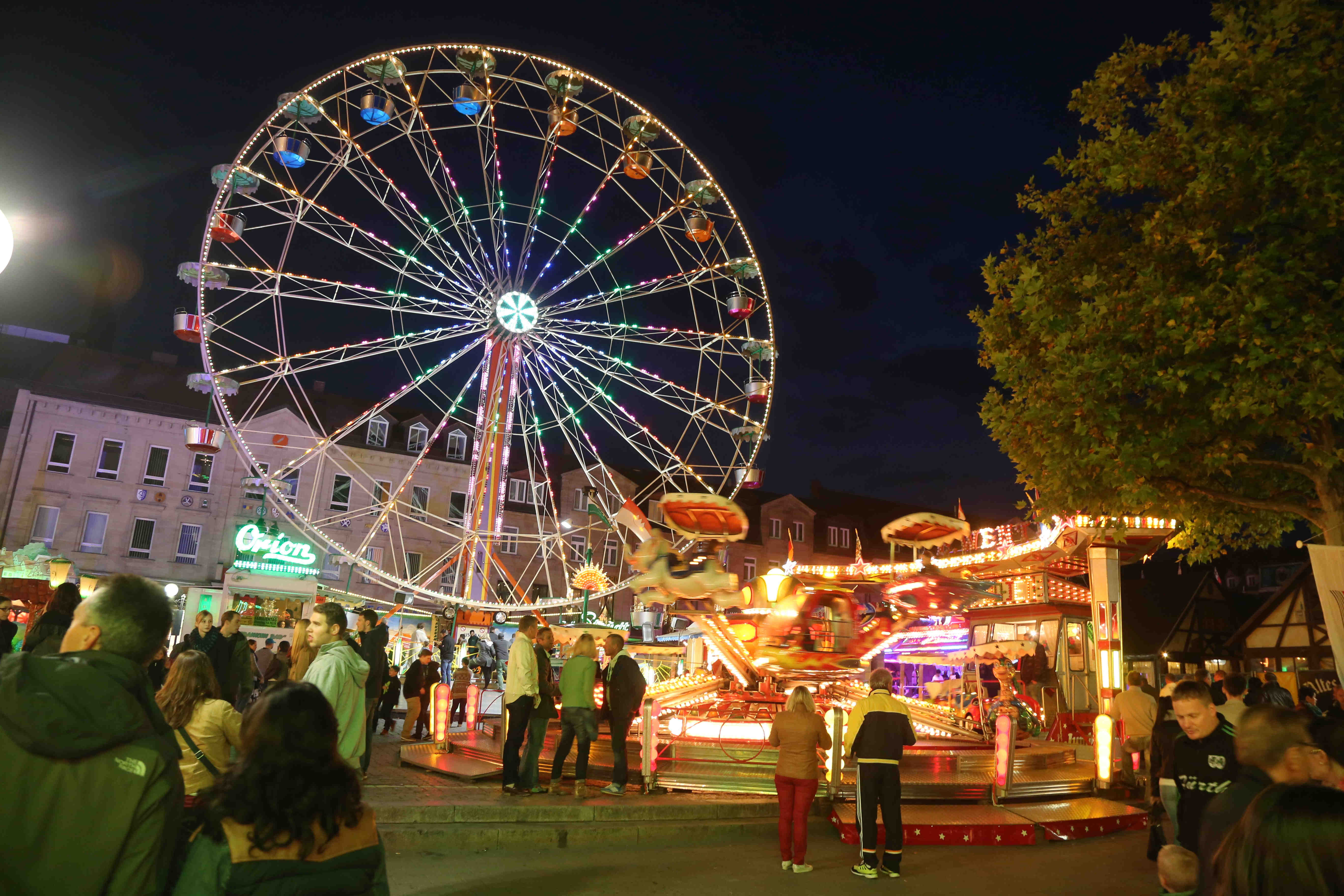 Ab Samstag dreht sich in Fürth nicht nur das Riesenrad.