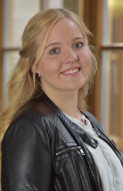 Annika Streicher 19 Jahre, Auszubildende nach Abitur an der Bertolt-Brecht-Schule. Nürnberg Hobbys: Schwimmen, Joggen, Skifahren, Musizieren. | Foto: Stadt Nürnberg