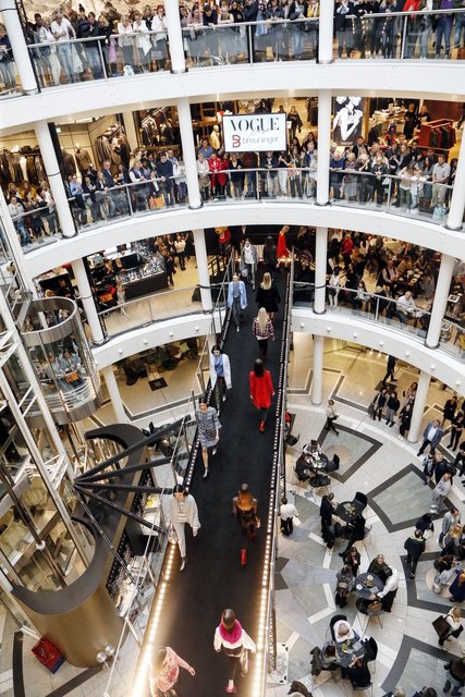 VOGUE loves Breuninger bei Breuninger in Stuttgart am 21.10.2017. | Foto: (c)Breuninger