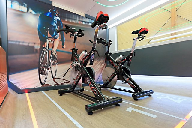 Wie sehen Zugreisen in Zukunft aus? Der Ideenzug hat sogar ein digitales Sportstudio an Bord. Foto: DB AG