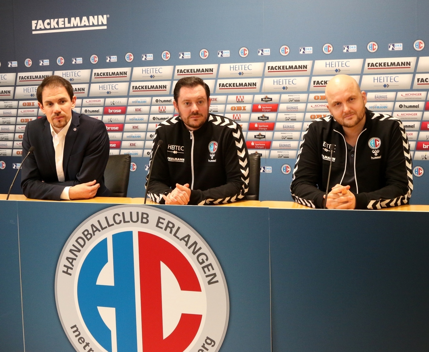 (Foto: HJKrieg, hl-studios, Erlangen, v.l.): HC Erlangen: Pressekonferenz mit René Selke, Steffen Brandes und Cheftrainer Adalsteinn Eyjolfsson