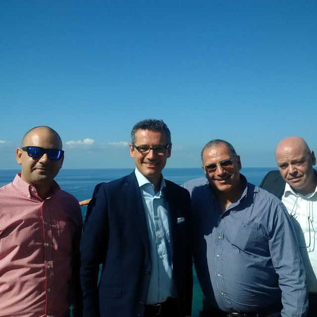 Matanya Kachlon (Tourismuschef Hadera, v.l.), Michael Fraas, Ofer Malka (Stadtentwicklung Hadera) und André Freud. | Foto: © Privat