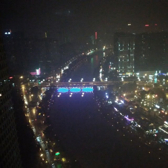 Nürnbergs Wirtschaftsreferent Dr. Michael Fraas hat dem MarktSpiegel gerade diese schöne Aussicht auf Chengdu (fotografiert aus seinem Hotelzimmer) geschickt. Er ist auf Delegationsreise in China, um  die wirtschaftliche Kooperation mit der Stadt weiter zu vertiefen. | Foto: Dr. Michael Fraas