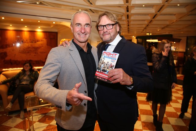 Christoph Zitzmann (Auto Zitzmann) und Promi Bodygard Peter Althof. | Foto: Jürgen Friedrich