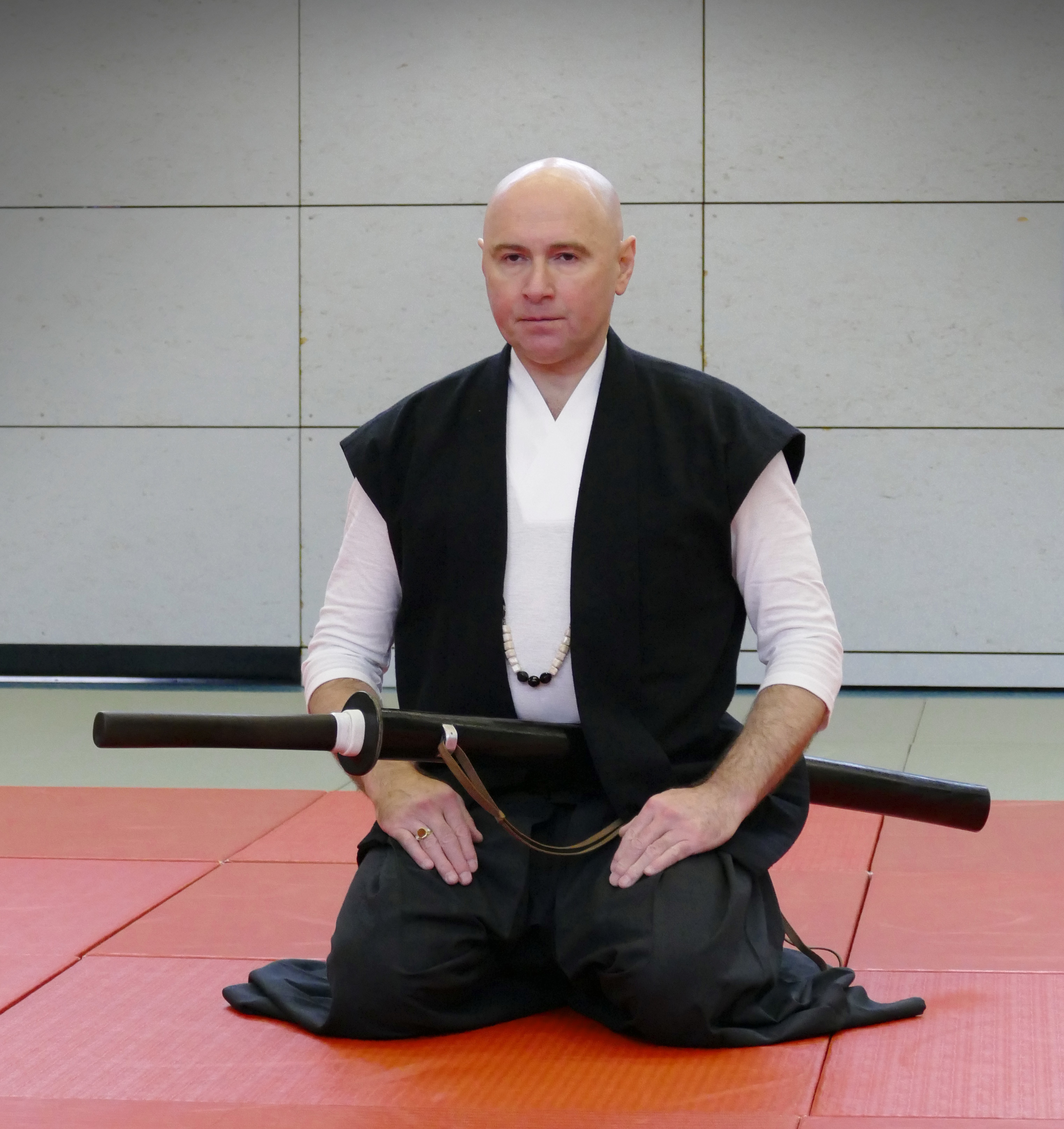 Professor Josef Linder aus Moskau leitete den Iaijutsu Lehrgang