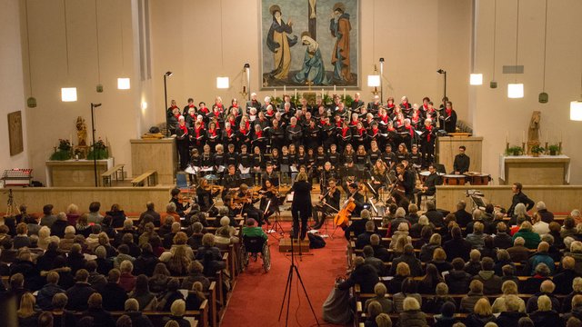 Begleitet wurde der Chor hervorragend von einem eigens für dieses Konzert zusammengestellten Orchester. (Foto: privat)