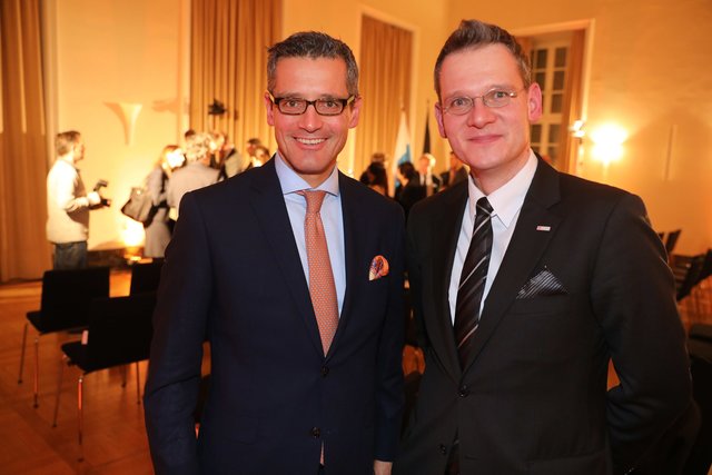 Staatsempfang aus Anlass der Eröffnung der Hochgeschwindigkeitsstrecke Nürnberg - Erfurt (v.l.): Nürnbergs Wirtschaftsreferent Dr. Michael Fraas und Dr. Oliver Götze, Direktor DB Museum. | Foto: Udo Dreier