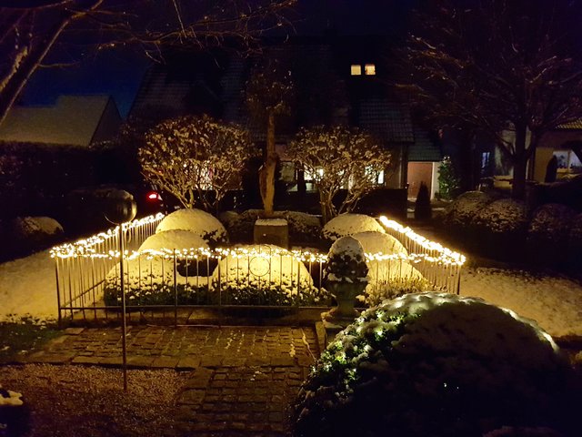 Romantische Weihnachtsbeleuchtung von Gudrun Lochner aus Herzogenaurach. | Foto: privat/Gudrun Lochner