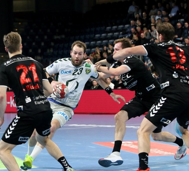 (Foto: HJKrieg, hl-studios, Erlangen): Nationalspieler Steffen Fäth (#23) war mit vier Treffern eine "sichere Bank" für die Berliner