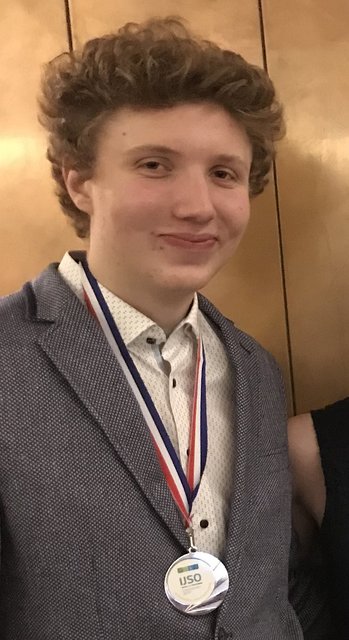 Thomas Kornalik vom Ehrenbürg-Gymnasium Forchheim holte bei der 14. Internationalen JuniorScienceOlympiade eine Silbermedaille.