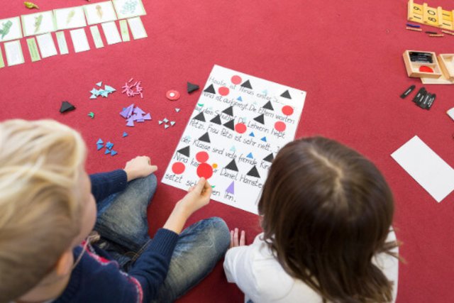 Montessori Schule Freiarbeit