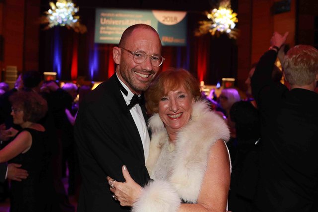 Foto: Udo Dreier - 21.01.2018 - Metropolregion Nürnberg - Nürnberg - Meistersingerhalle - Universitätsball der FAU und der Nürnberger Hochschulen  | Foto: John R. Braun / Udo Dreier