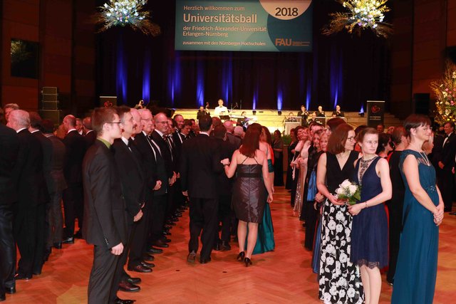 Foto: Udo Dreier - 21.01.2018 - Metropolregion Nürnberg - Nürnberg - Meistersingerhalle - Universitätsball der FAU und der Nürnberger Hochschulen  | Foto: John R. Braun / Udo Dreier