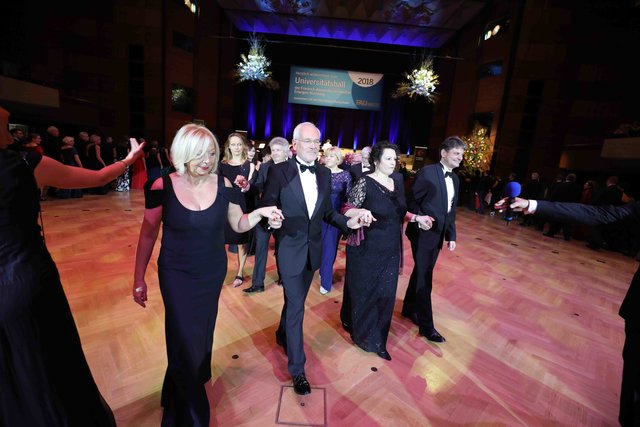 Foto: Udo Dreier - 21.01.2018 - Metropolregion Nürnberg - Nürnberg - Meistersingerhalle - Universitätsball der FAU und der Nürnberger Hochschulen  | Foto: John R. Braun / Udo Dreier