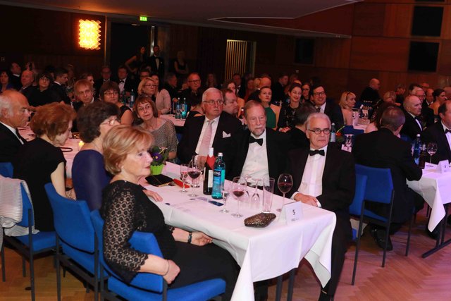 Foto: Udo Dreier - 21.01.2018 - Metropolregion Nürnberg - Nürnberg - Meistersingerhalle - Universitätsball der FAU und der Nürnberger Hochschulen  | Foto: John R. Braun / Udo Dreier
