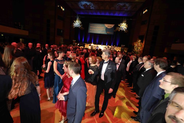 Foto: Udo Dreier - 21.01.2018 - Metropolregion Nürnberg - Nürnberg - Meistersingerhalle - Universitätsball der FAU und der Nürnberger Hochschulen  | Foto: John R. Braun / Udo Dreier