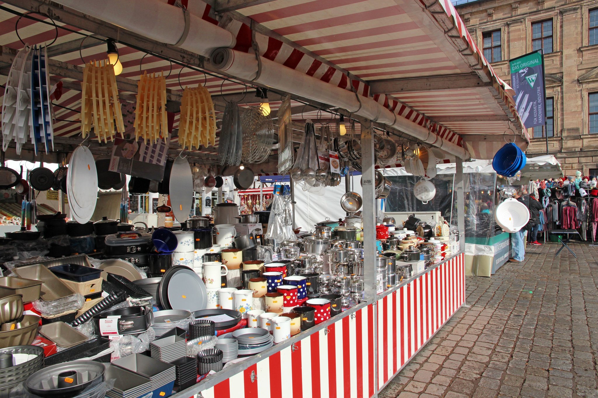Lichtmessmarkt Am Erlanger Schlossplatz Erlangen