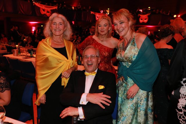 Foto: Udo Dreier - 03.02.2018 - Metropolregion Nürnberg - Ball der Union 2018:"Italienische Nacht" in derMeistersingerhalle, NürnbergAm 3. Februar 2018 feiern wir unter dem Motto "Italienische Nacht" den Ball der Union. Der Gastgeber Dr. Markus Söder, Staatsminister und Bezirksvorsitzender, freute sich über den Stargast Thomas Anders. Weitere Topacts sind u.a. die Pavel Sandorf Big Band, Noble Composition und Aldo Celentano. Weitere Informationen erhalten Sie unter www.ballderunion.de.Der Ball der Un