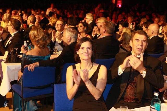 Foto: Udo Dreier - 03.02.2018 - Metropolregion Nürnberg - Ball der Union 2018:"Italienische Nacht" in derMeistersingerhalle, NürnbergAm 3. Februar 2018 feiern wir unter dem Motto "Italienische Nacht" den Ball der Union. Der Gastgeber Dr. Markus Söder, Staatsminister und Bezirksvorsitzender, freute sich über den Stargast Thomas Anders. Weitere Topacts sind u.a. die Pavel Sandorf Big Band, Noble Composition und Aldo Celentano. Weitere Informationen erhalten Sie unter www.ballderunion.de.Der Ball der Un