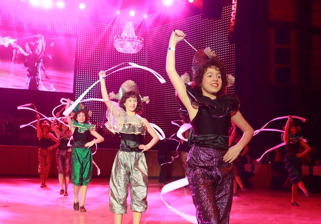 Foto: Udo Dreier - 03.02.2018 - Metropolregion Nürnberg - Ball der Union 2018:"Italienische Nacht" in derMeistersingerhalle, NürnbergAm 3. Februar 2018 feiern wir unter dem Motto "Italienische Nacht" den Ball der Union. Der Gastgeber Dr. Markus Söder, Staatsminister und Bezirksvorsitzender, freute sich über den Stargast Thomas Anders. Weitere Topacts sind u.a. die Pavel Sandorf Big Band, Noble Composition und Aldo Celentano. Weitere Informationen erhalten Sie unter www.ballderunion.de.Der Ball der Un