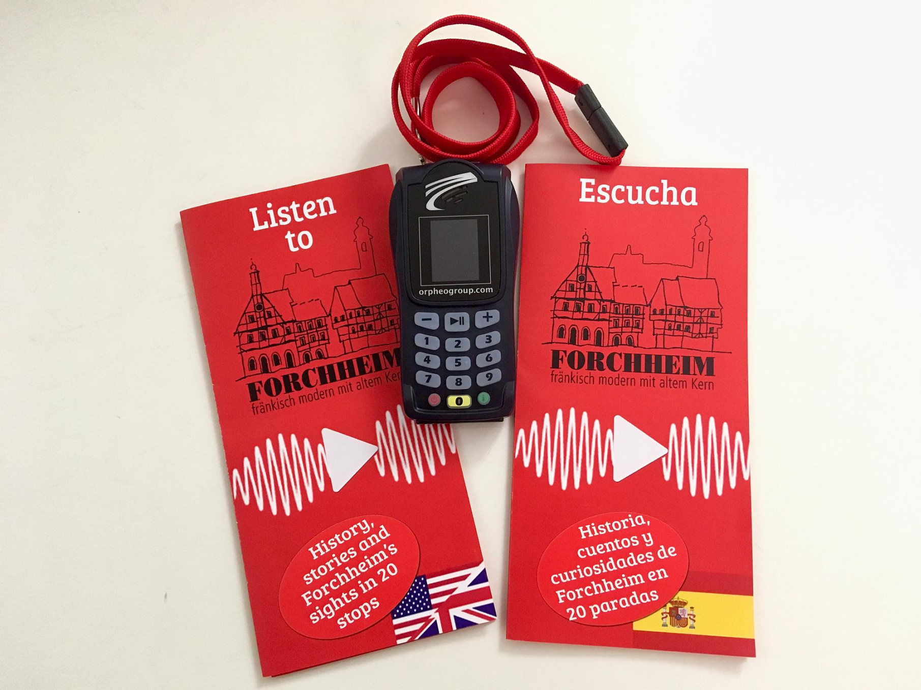 Die Flyer zum Audioguide mit einem Übersichtsplan der Sehenswürdigkeiten erstellten die Gymnasiasten selbst.