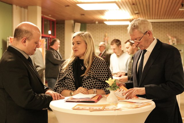 Im Gespräch (v.l.): Holger Dremel, Melanie Huml und Johann Kalb. | Foto: Nicole Fuchsbauer