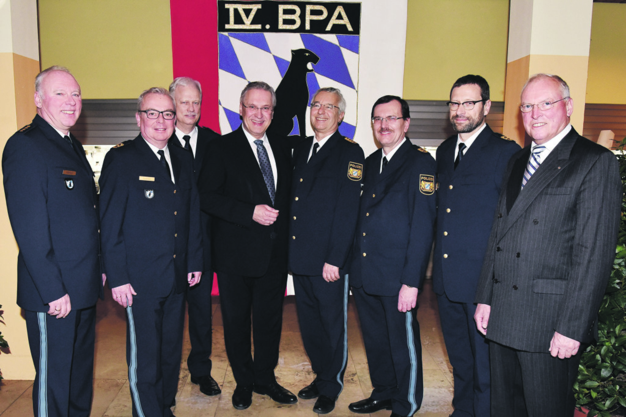 Innenminister Herrmann besucht Bereitschaftspolizei Nürnberg