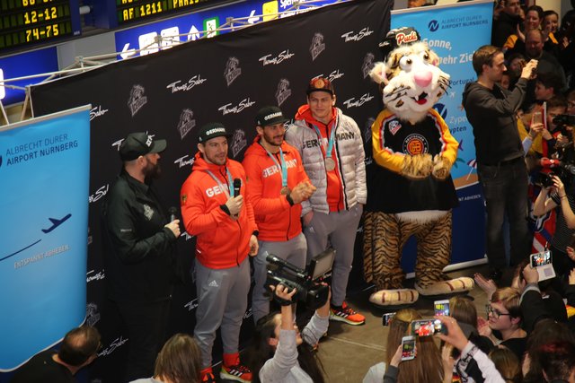 Die Olympia-Helden der THOMAS SABO Ice Tigers. | Foto: Jürgen Friedrich