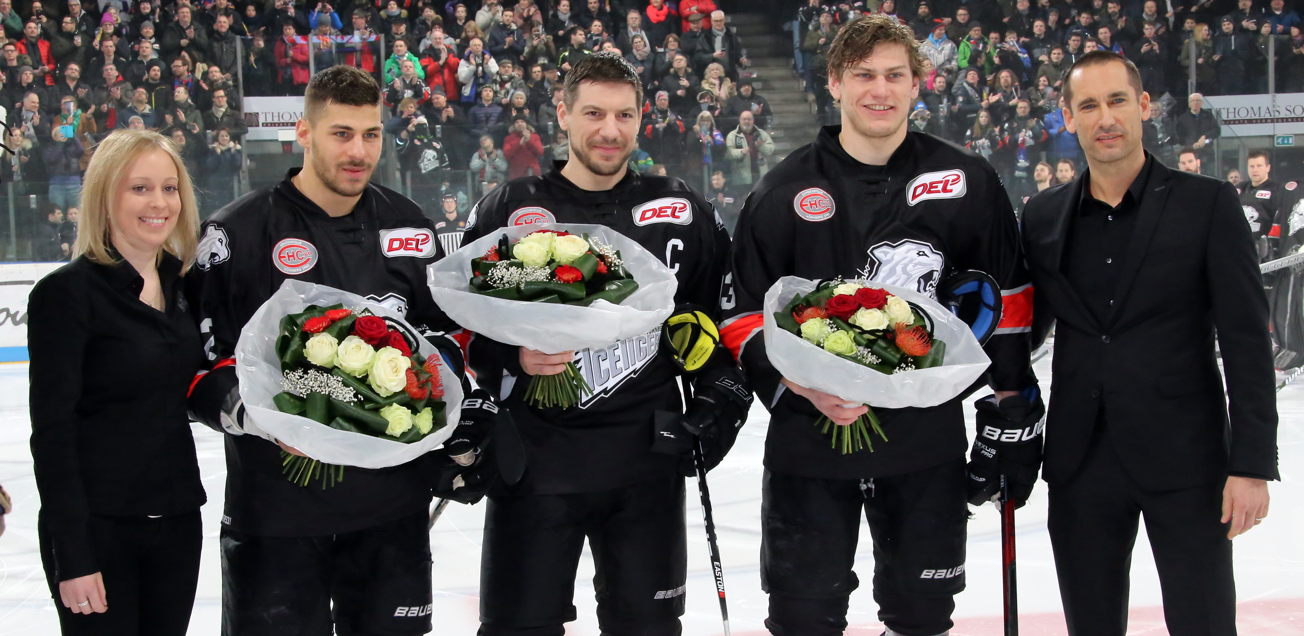Foto: Juergen Friedrich, Germany, Motiv: vl: Sandra Troppmann, Yasin Ehliz, Patrick Reimer, Leonhard Pföderl und Christoph Sandner