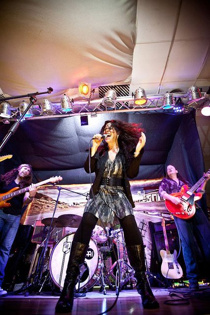 Auf volle Bluesrock-Power darf man sich beim Auftritt der Sari Schorr Band freuen. | Foto: oh