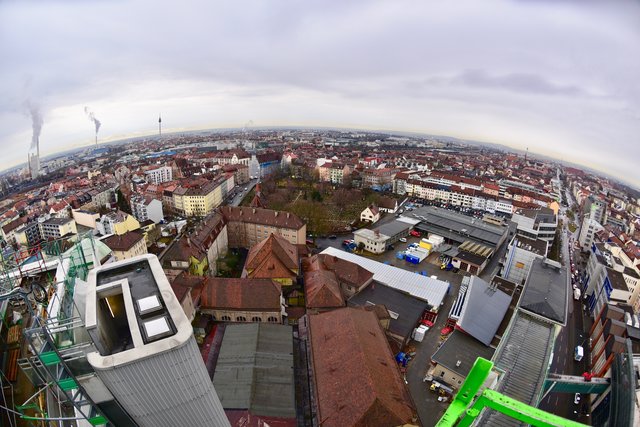 Ein letzter Blick Richtung Westen, bevor es wieder abwärts geht. Foto: © Peter Maskow