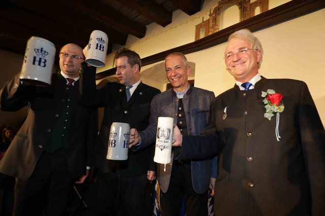 Kaiserbock 2018 im Rittersaal der Nürnberger Kaiserburg. | Foto: Udo Dreier