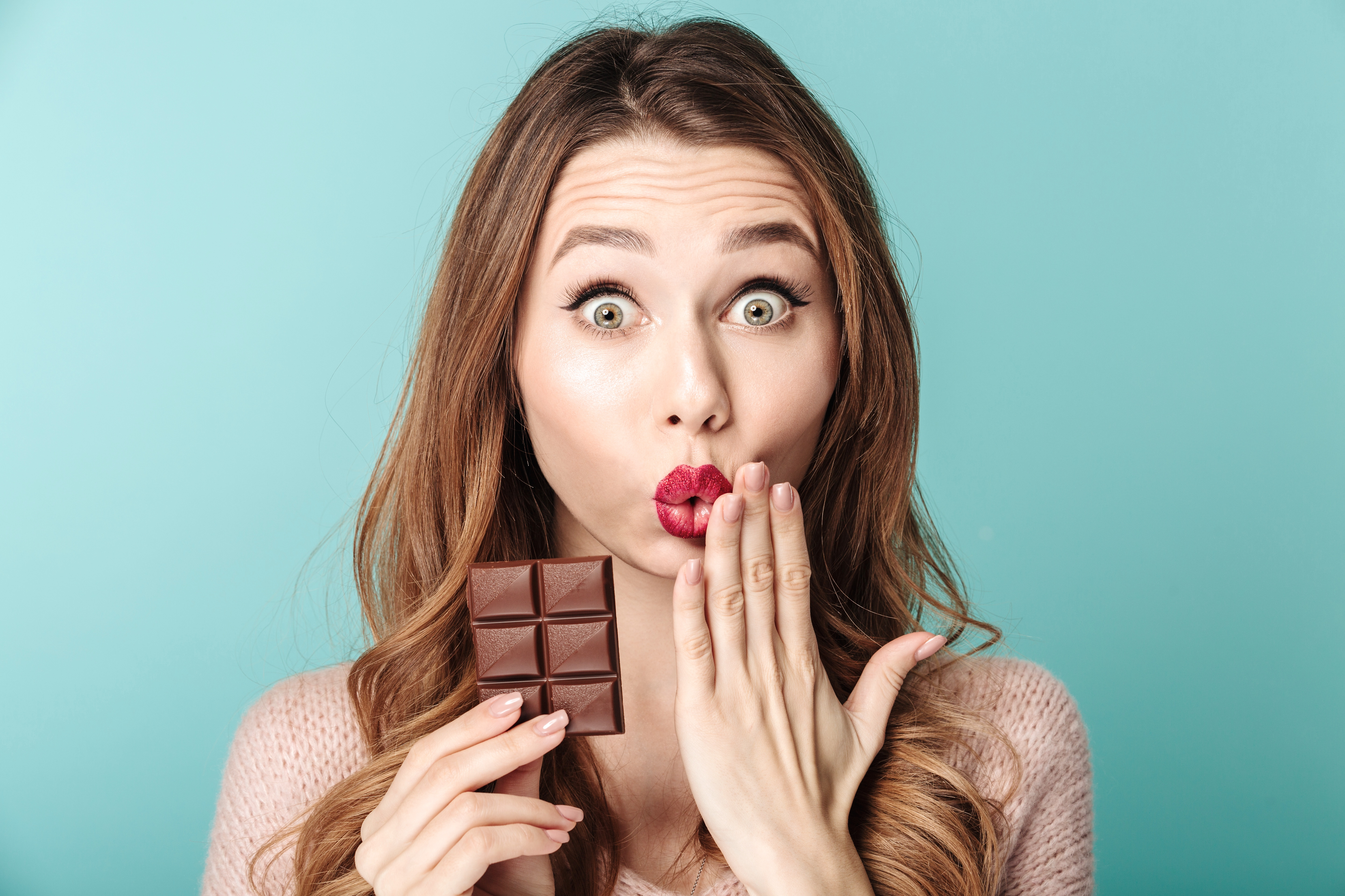 Schokolade schmeckt eigentlich immer – und an Tafeln, Pralinen, Schokoriegeln & Co. hängen auch viele Arbeitsplätze. Foto: © Drobot Dean / Fotolia.com