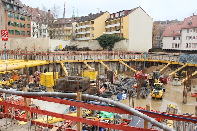Riesenbaustelle Augustinerhof. | Foto: tom